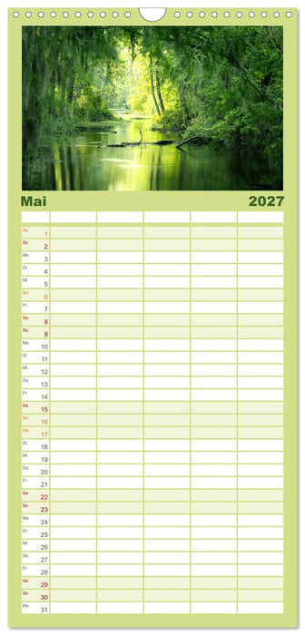 Eine Reise durch die Wälder dieser Welt (CALVENDO Familienplaner 2027)