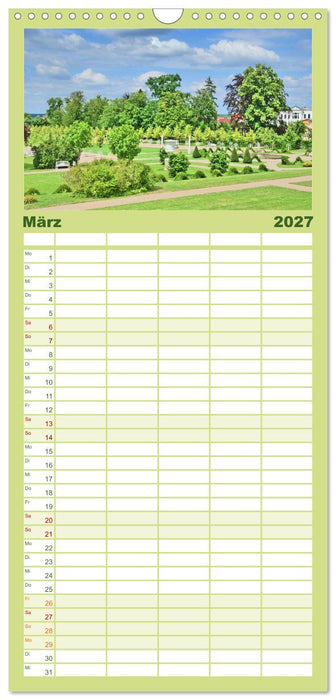 Schlossgarten Neustrelitz (CALVENDO Familienplaner 2027)