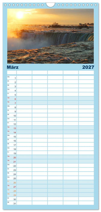 7 Kontinente - Weltweit durch das Jahr (CALVENDO Familienplaner 2027)