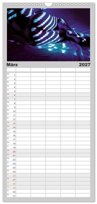 MÄNNER - AKTE ZWISCHEN KRAFT UND SINNLICHKEIT (CALVENDO Familienplaner 2027)
