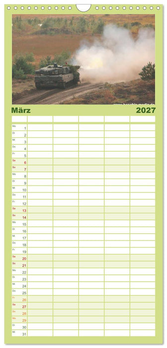 Panzerstahl auf der Heide – Das Heer legt wieder los (CALVENDO Familienplaner 2027)
