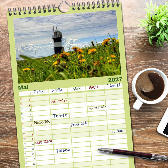 Leuchtturm "Kleiner Preuße" (CALVENDO Familienplaner 2027)