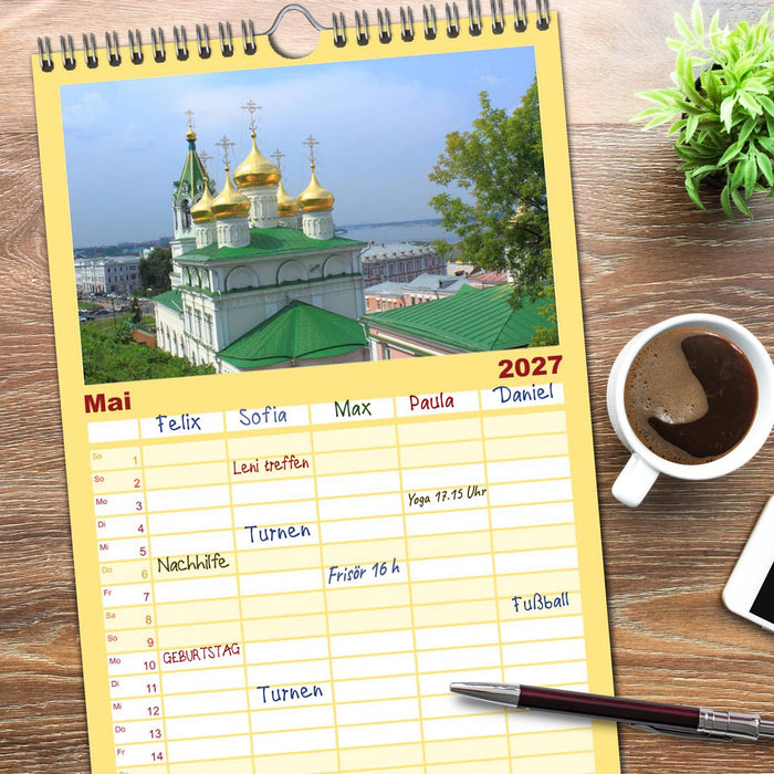 Goldenes Russland (CALVENDO Familienplaner 2027)