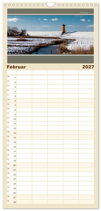 Der Pilsumer Leuchtturm (CALVENDO Familienplaner 2027)