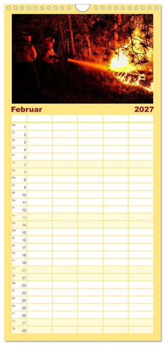 Feuerwehr - Leben mit der Gefahr (CALVENDO Familienplaner 2027)