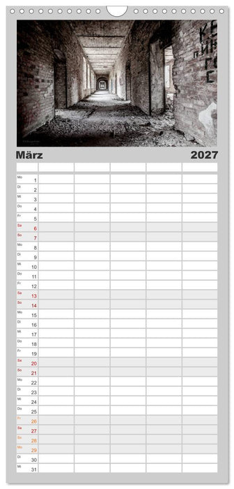 Vergessene Plätze - verlorene Vergangenheit (CALVENDO Familienplaner 2027)