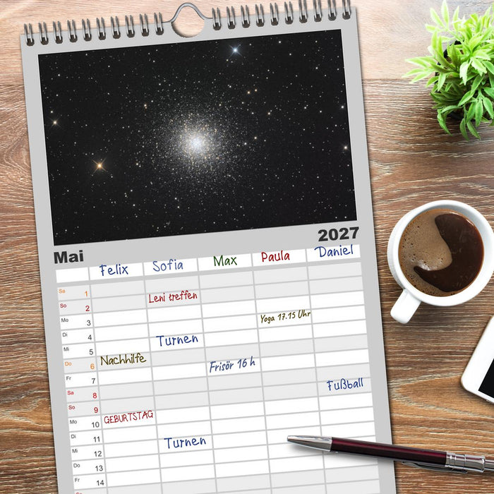 Beeindruckendes Universum (CALVENDO Familienplaner 2027)
