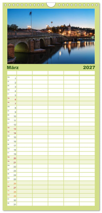 Portugal - Von Porto bis zur Algarve (CALVENDO Familienplaner 2027)