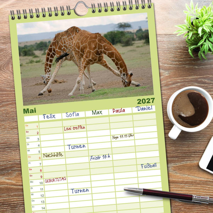 Abenteuer Afrika - Im Paradies der Tiere (CALVENDO Familienplaner 2027)
