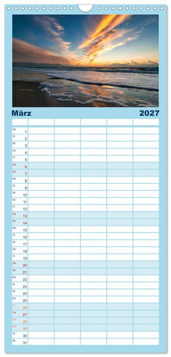 Faszination Meer und Wolken (CALVENDO Familienplaner 2027)