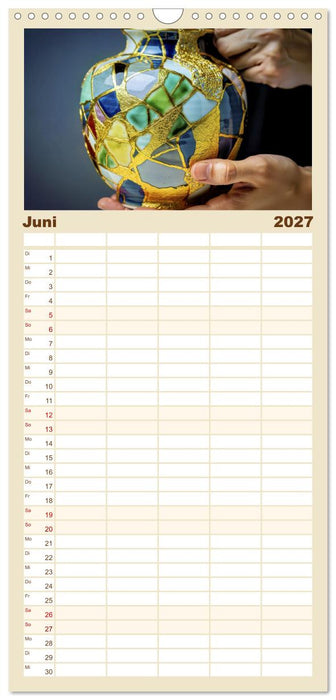 Japanisches Kintsugi - Kunst aus Gold (CALVENDO Familienplaner 2027)