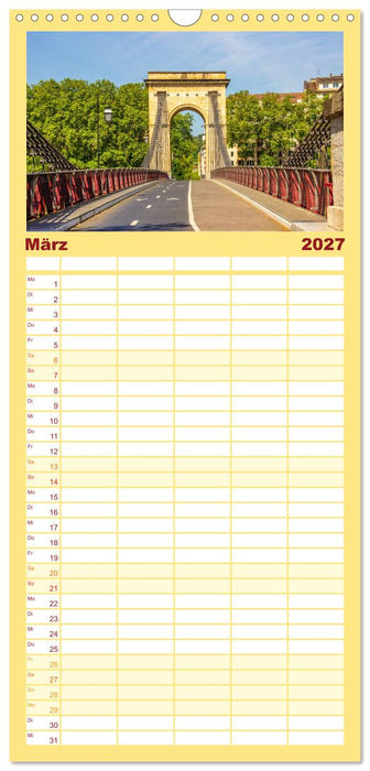 Schönes Lyon (CALVENDO Familienplaner 2027)