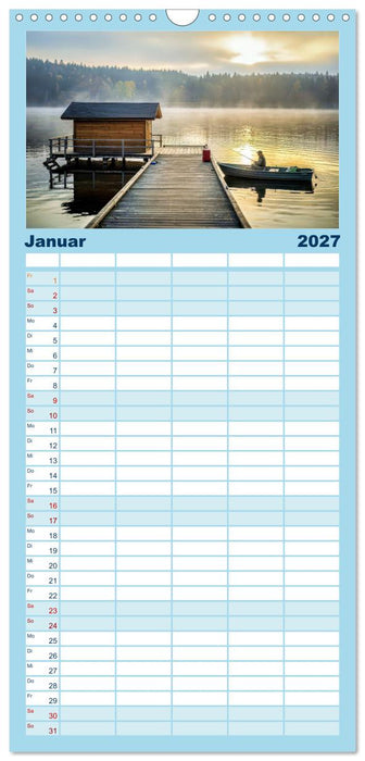 Malerische Bootsstege (CALVENDO Familienplaner 2027)