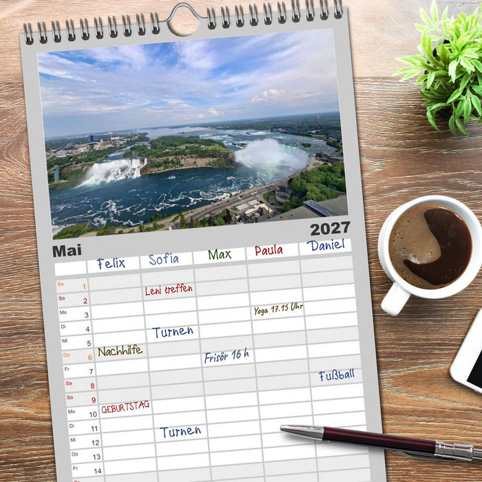 Kanada Nationalparks und die Magie des Wassers (CALVENDO Familienplaner 2027)