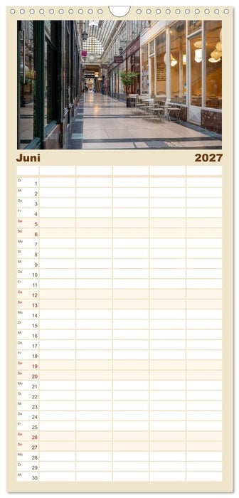 Verborgene Passagen von Paris (CALVENDO Familienplaner 2027)