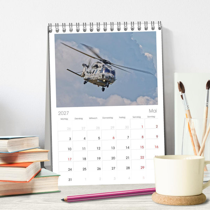 Hubschrauber der Marine (CALVENDO Tischplaner A5H 2027)