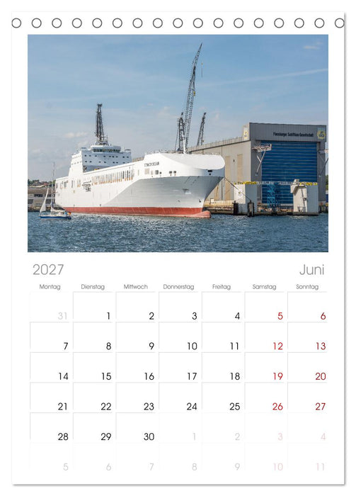 Flensburg maritim (CALVENDO Tischplaner A5H 2027)