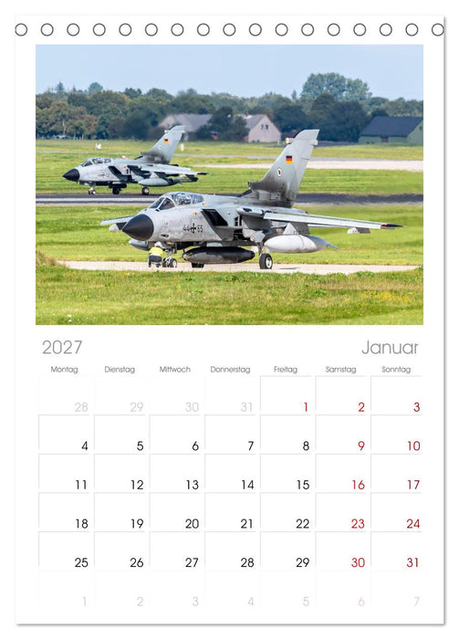 Panavia Tornado - The Multirole Fighter (CALVENDO Tischplaner A5H 2027)