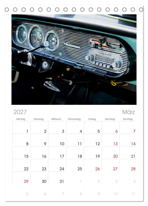 Oldtimer Innenansichten (CALVENDO Tischplaner A5H 2027)