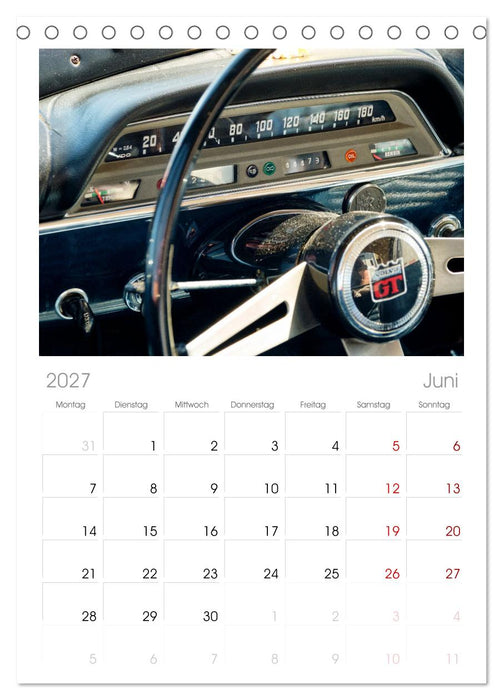 Oldtimer Innenansichten (CALVENDO Tischplaner A5H 2027)