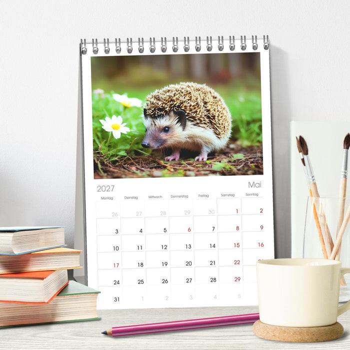 Niedliche Igel (CALVENDO Tischplaner A5H 2027)