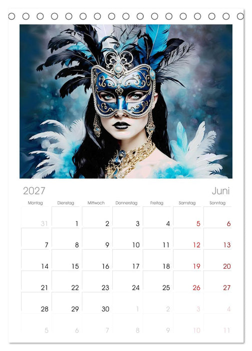 Maskerade Deluxe (CALVENDO Tischplaner A5H 2027)