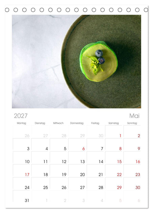 Matcha - Grüner Muntermacher (CALVENDO Tischplaner A5H 2027)