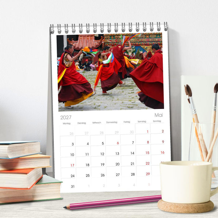 Tibet bewegt (CALVENDO Tischplaner A5H 2027)