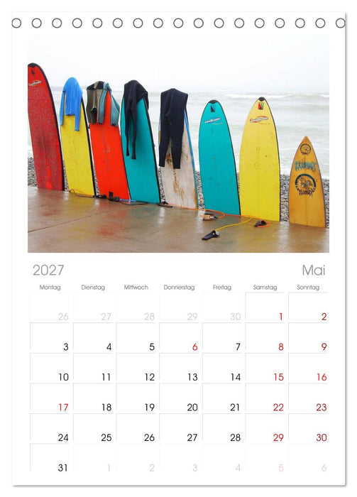 Buntes Strandleben (CALVENDO Tischplaner A5H 2027)
