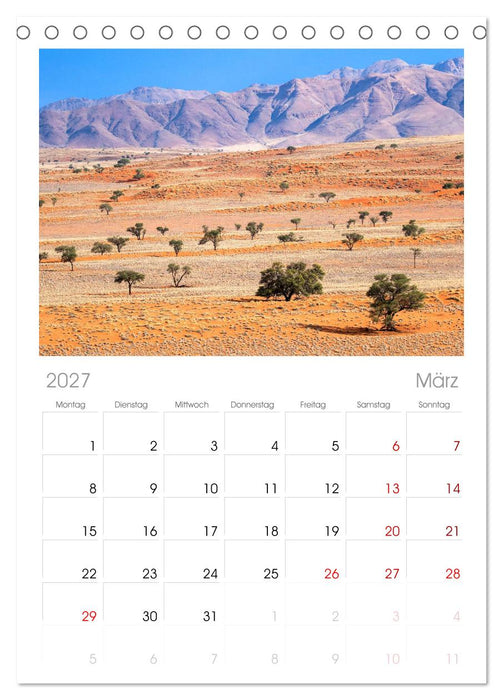 Lichterfülltes Namibia (CALVENDO Tischplaner A5H 2027)