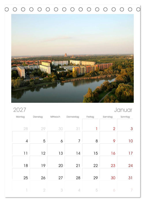 Über den Dächern von Leipzig (CALVENDO Tischplaner A5H 2027)