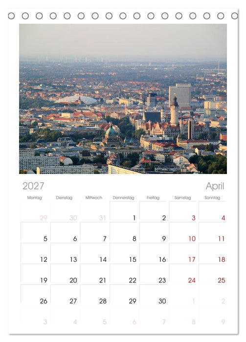 Über den Dächern von Leipzig (CALVENDO Tischplaner A5H 2027)