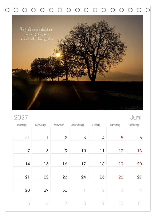 wunderschöne Lichtmomente (CALVENDO Tischplaner A5H 2027)