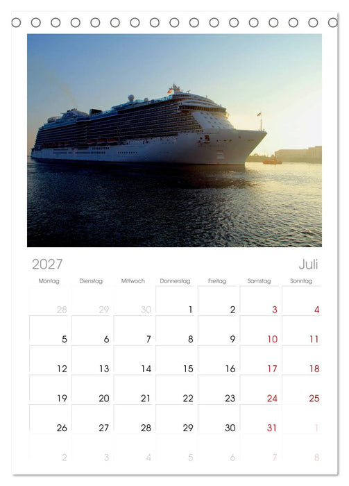 Cruiseliner in Warnemünde (CALVENDO Tischplaner A5H 2027)
