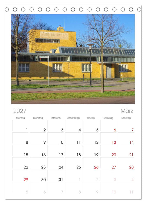 Dessau (CALVENDO Tischplaner A5H 2027)