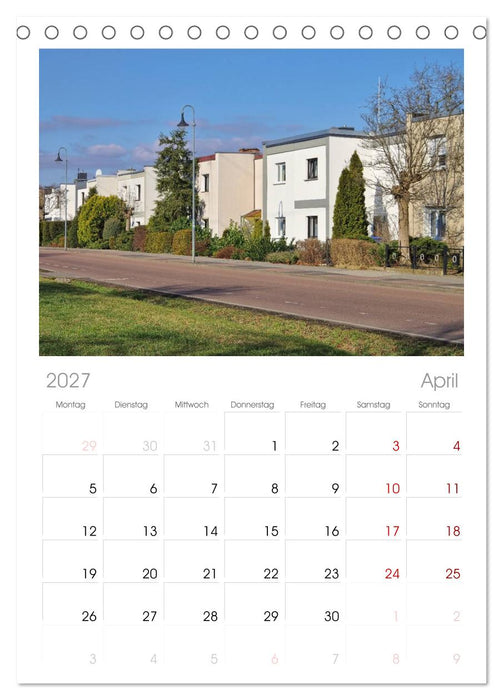 Dessau (CALVENDO Tischplaner A5H 2027)