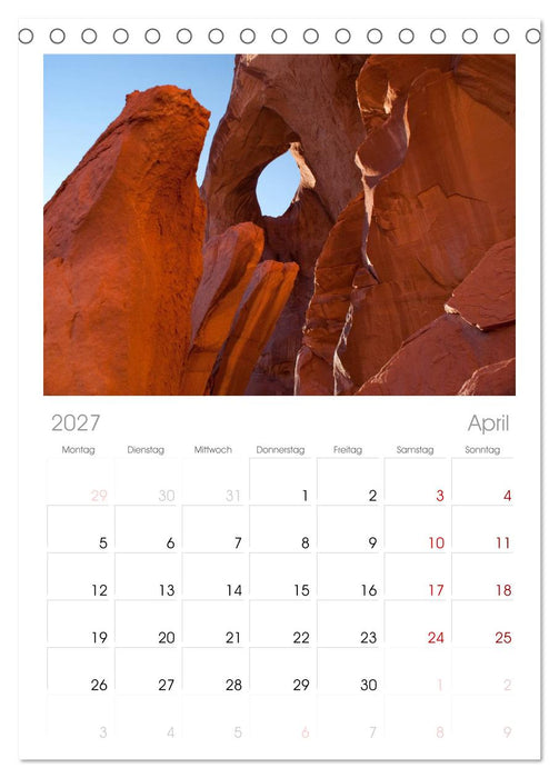 Monument Valley (CALVENDO Tischplaner A5H 2027)
