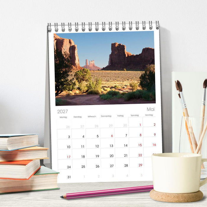Monument Valley (CALVENDO Tischplaner A5H 2027)