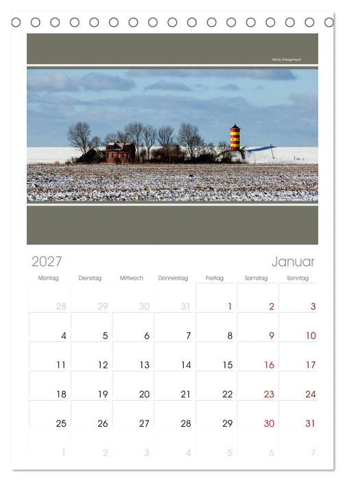 Der Pilsumer Leuchtturm (CALVENDO Tischplaner A5H 2027)