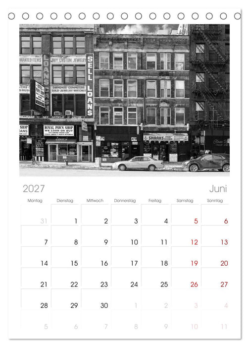 Chicago 2027 (CALVENDO Tischplaner A5H 2027)