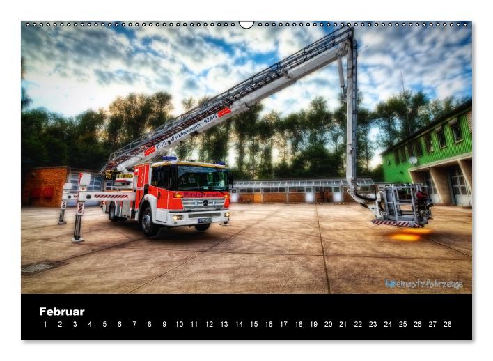 HDR Einsatzfahrzeuge (Wandkalender immerwährend DIN A2 quer) (CALVENDO Wandkalender 2014)