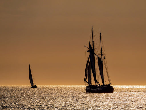 Windjammer auf der Ostsee im Abendlicht - CALVENDO Foto-Puzzle - calvendoverlag 29.99