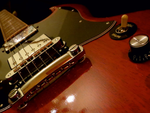 Rote E-Gitarre - Closeup - CALVENDO Foto-Puzzle - calvendoverlag 29.99