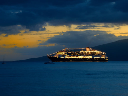 Kreuzfahrtschiff vor La Haina, Maui - CALVENDO Foto-Puzzle - calvendoverlag 29.99