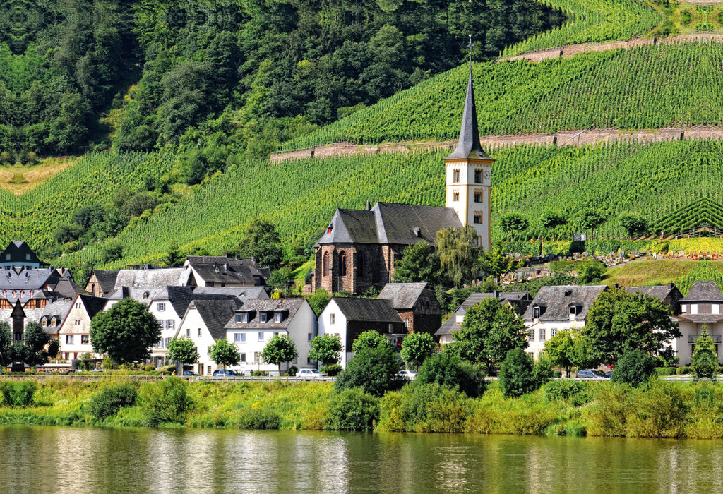 Premium textile canvas Premium textile canvas 75 cm x 50 cm across St. Laurentius Church in front of Calmont (Mosel) 