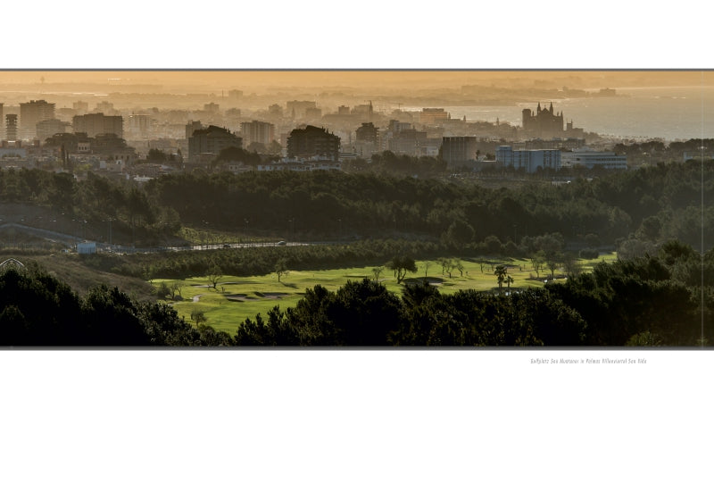Premium Textil-Leinwand Premium Textil-Leinwand 120 cm x 80 cm quer Ein Motiv aus dem Kalender Emotionale Momente: Die schönsten Golfplätze auf Mallorca.