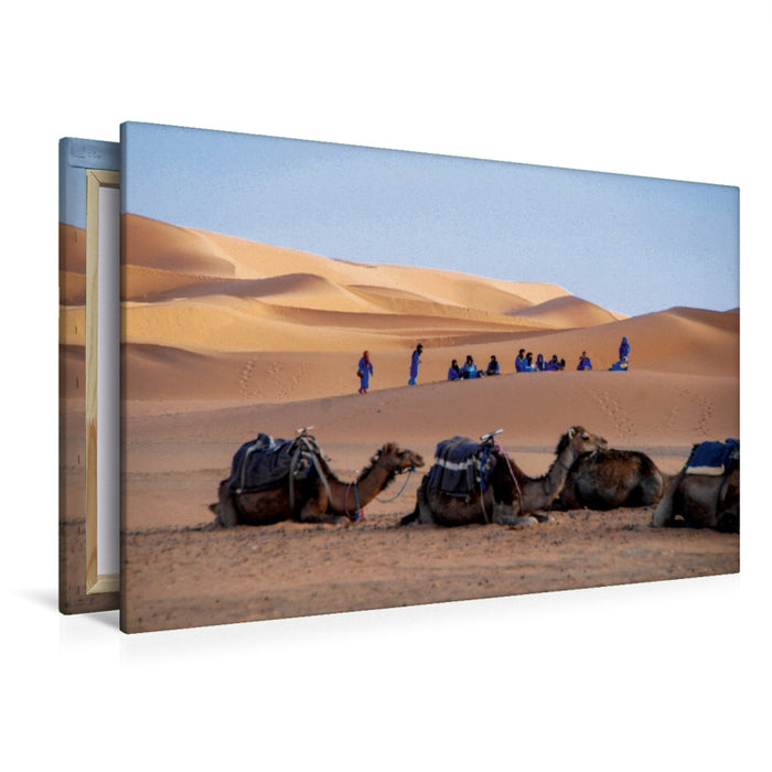 Premium Textil-Leinwand Premium Textil-Leinwand 120 cm x 80 cm quer Beduinen und ihre Kamele in der Westsahara/Marokko