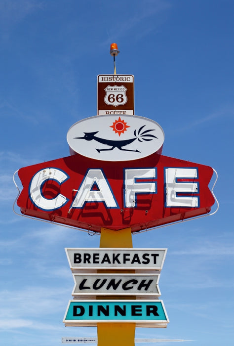 Premium Textil-Leinwand Premium Textil-Leinwand 80 cm x 120 cm  hoch Roadrunner Cafe, Route 66, Gallup, New Mexico