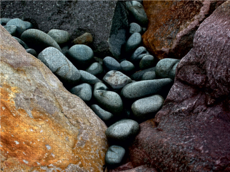 Schöne Steine am Strand in der Bretagne, Frankreich - CALVENDO Foto-Puzzle - calvendoverlag 29.99