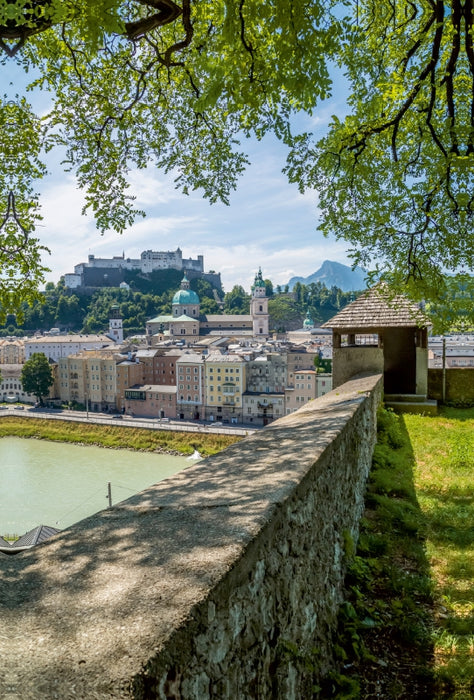 Premium Textil-Leinwand Premium Textil-Leinwand 80 cm x 120 cm  hoch SALZBURG Blick auf die Altstadt mit Stadtmauer